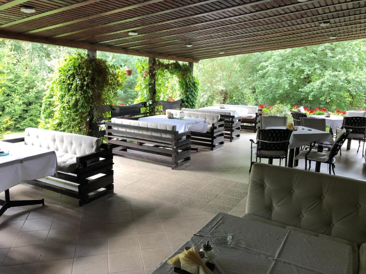 Hotel Boutique Garden Resort By Brancoveanu Моечу-де-Жос Экстерьер фото